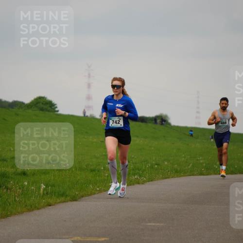 05.05.2024 - 7. Wedeler Halbmarathon Fuchs,  Jonas http://msf.ph/oto/6232812 05.05.2024 11:13:15 Laufen 742, 488, 444 meine-sportfotos.de