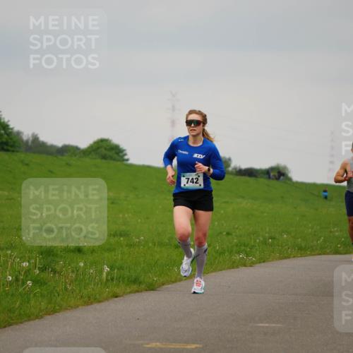05.05.2024 - 7. Wedeler Halbmarathon Fuchs,  Jonas http://msf.ph/oto/6232817 05.05.2024 11:13:15 Laufen 742, 488, 444 meine-sportfotos.de