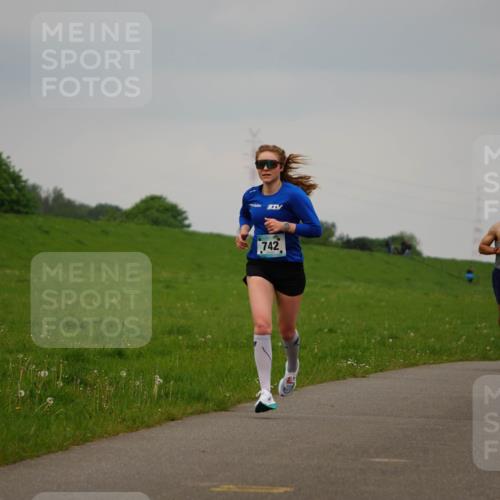 05.05.2024 - 7. Wedeler Halbmarathon Fuchs,  Jonas http://msf.ph/oto/6232818 05.05.2024 11:13:15 Laufen 742, 488 meine-sportfotos.de