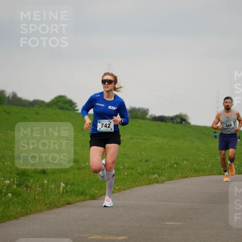 05.05.2024 - 7. Wedeler Halbmarathon Fuchs,  Jonas http://msf.ph/oto/6232822 05.05.2024 11:13:16 Laufen 742, 488, 444 meine-sportfotos.de