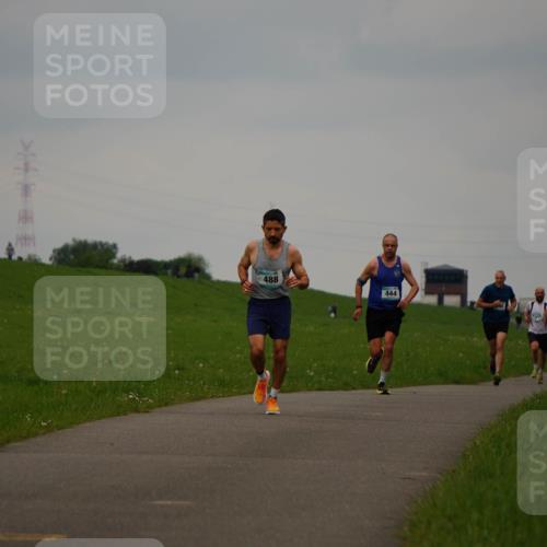 05.05.2024 - 7. Wedeler Halbmarathon Fuchs,  Jonas http://msf.ph/oto/6232823 05.05.2024 11:13:17 Laufen 742, 488, 444 meine-sportfotos.de