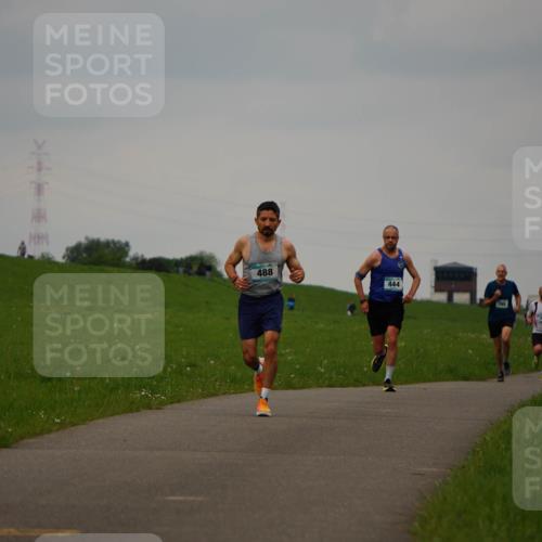 05.05.2024 - 7. Wedeler Halbmarathon Fuchs,  Jonas http://msf.ph/oto/6232828 05.05.2024 11:13:17 Laufen 742, 488, 444, 795 meine-sportfotos.de