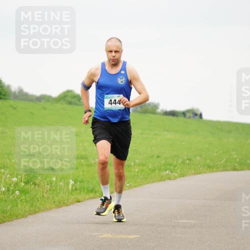 05.05.2024 - 7. Wedeler Halbmarathon Fuchs,  Jonas http://msf.ph/oto/6232862 05.05.2024 11:13:26 Laufen 444, 795 meine-sportfotos.de