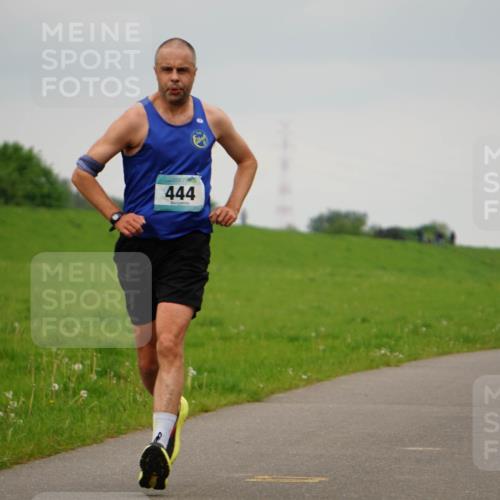05.05.2024 - 7. Wedeler Halbmarathon Fuchs,  Jonas http://msf.ph/oto/6232871 05.05.2024 11:13:27 Laufen 444, 785 meine-sportfotos.de