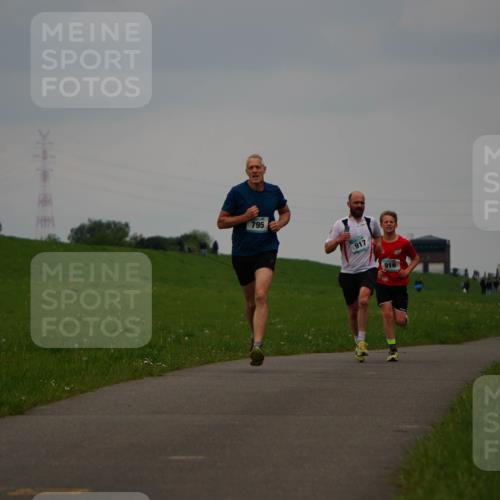 05.05.2024 - 7. Wedeler Halbmarathon Fuchs,  Jonas http://msf.ph/oto/6232879 05.05.2024 11:13:30 Laufen 795, 917, 916 meine-sportfotos.de