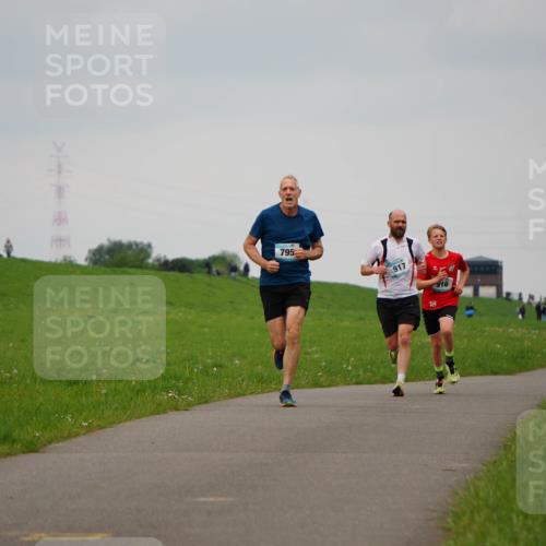05.05.2024 - 7. Wedeler Halbmarathon Fuchs,  Jonas http://msf.ph/oto/6232880 05.05.2024 11:13:30 Laufen 795, 917, 18, 916 meine-sportfotos.de