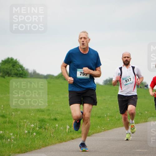 05.05.2024 - 7. Wedeler Halbmarathon Fuchs,  Jonas http://msf.ph/oto/6232898 05.05.2024 11:13:35 Laufen 795, 917, 916, 18 meine-sportfotos.de