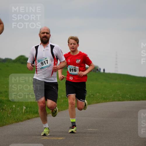 05.05.2024 - 7. Wedeler Halbmarathon Fuchs,  Jonas http://msf.ph/oto/6232915 05.05.2024 11:13:37 Laufen 795, 917, 916, 18 meine-sportfotos.de