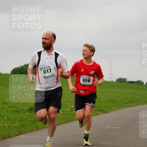05.05.2024 - 7. Wedeler Halbmarathon Fuchs,  Jonas http://msf.ph/oto/6232927 05.05.2024 11:13:40 Laufen 917, 18, 916 meine-sportfotos.de