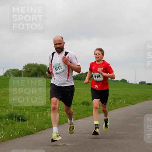 05.05.2024 - 7. Wedeler Halbmarathon Fuchs,  Jonas http://msf.ph/oto/6232933 05.05.2024 11:13:41 Laufen 917, 916, 18 meine-sportfotos.de