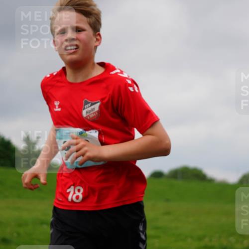 05.05.2024 - 7. Wedeler Halbmarathon Fuchs,  Jonas http://msf.ph/oto/6232944 05.05.2024 11:13:43 Laufen 18 meine-sportfotos.de