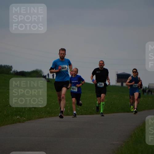 05.05.2024 - 7. Wedeler Halbmarathon Fuchs,  Jonas http://msf.ph/oto/6232949 05.05.2024 11:13:59 Laufen 907, 601, 705 meine-sportfotos.de