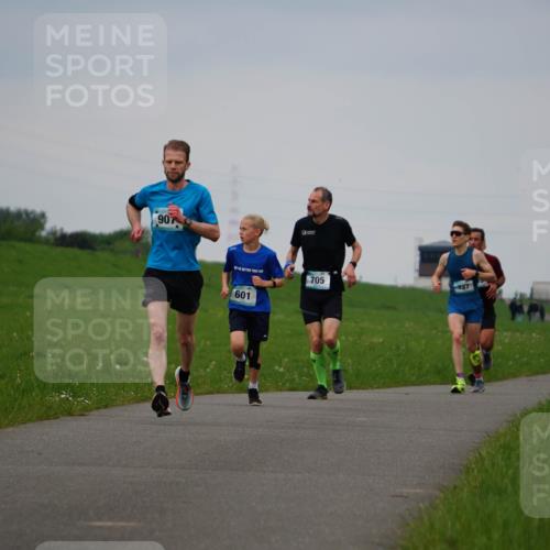 05.05.2024 - 7. Wedeler Halbmarathon Fuchs,  Jonas http://msf.ph/oto/6232958 05.05.2024 11:14:00 Laufen 907, 601, 705 meine-sportfotos.de