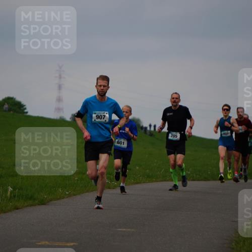 05.05.2024 - 7. Wedeler Halbmarathon Fuchs,  Jonas http://msf.ph/oto/6232967 05.05.2024 11:14:02 Laufen 907, 601, 137, 705 meine-sportfotos.de