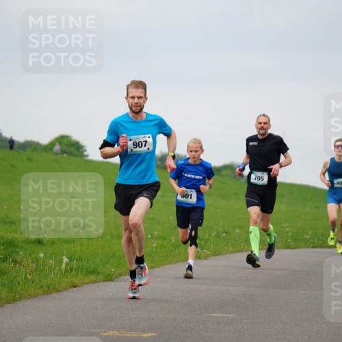 05.05.2024 - 7. Wedeler Halbmarathon Fuchs,  Jonas http://msf.ph/oto/6232977 05.05.2024 11:14:04 Laufen 907, 601, 705, 737 meine-sportfotos.de
