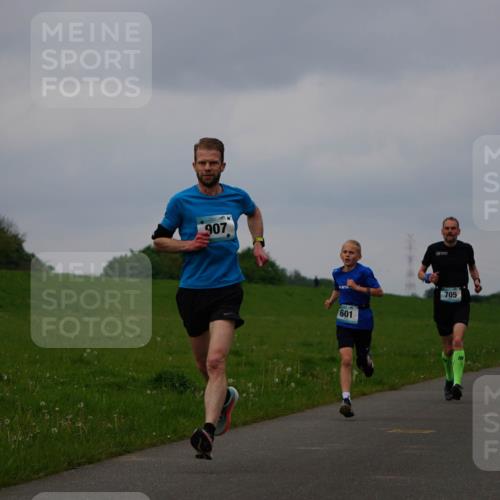 05.05.2024 - 7. Wedeler Halbmarathon Fuchs,  Jonas http://msf.ph/oto/6232979 05.05.2024 11:14:07 Laufen 907, 601, 705 meine-sportfotos.de