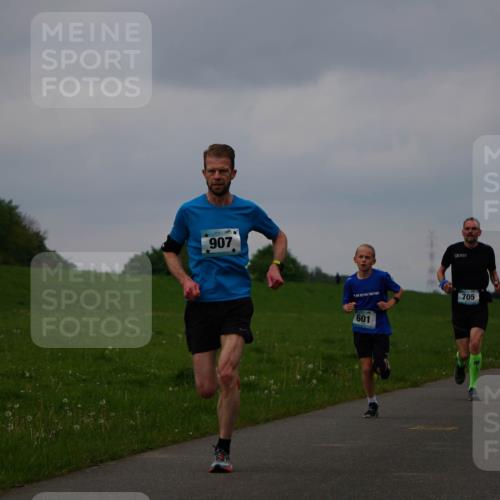 05.05.2024 - 7. Wedeler Halbmarathon Fuchs,  Jonas http://msf.ph/oto/6232980 05.05.2024 11:14:07 Laufen 907, 601, 705 meine-sportfotos.de