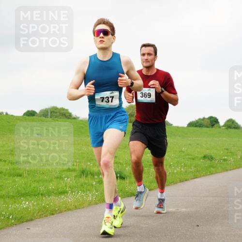 05.05.2024 - 7. Wedeler Halbmarathon Fuchs,  Jonas http://msf.ph/oto/6233007 05.05.2024 11:14:14 Laufen 737, 369, 794 meine-sportfotos.de