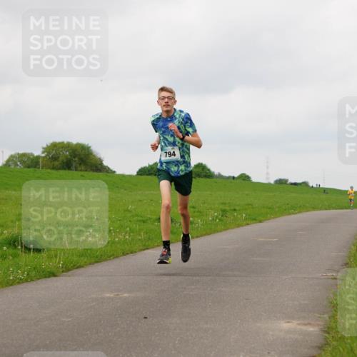 05.05.2024 - 7. Wedeler Halbmarathon Fuchs,  Jonas http://msf.ph/oto/6233022 05.05.2024 11:14:18 Laufen 794 meine-sportfotos.de
