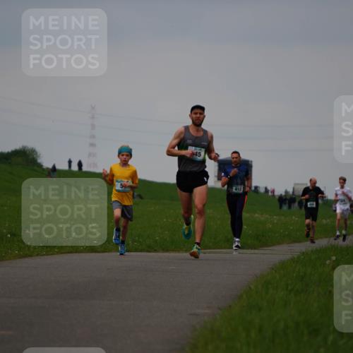 05.05.2024 - 7. Wedeler Halbmarathon Fuchs,  Jonas http://msf.ph/oto/6233041 05.05.2024 11:14:23 Laufen 45, 612 meine-sportfotos.de