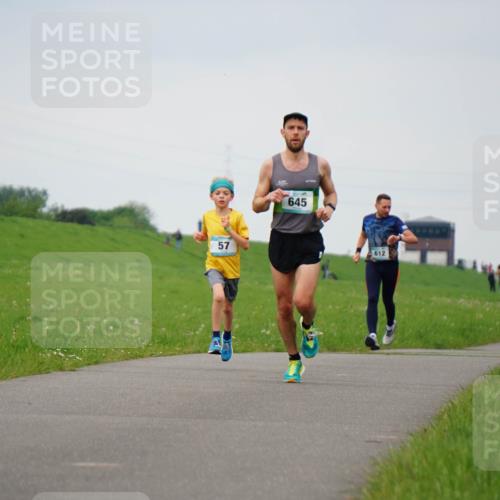 05.05.2024 - 7. Wedeler Halbmarathon Fuchs,  Jonas http://msf.ph/oto/6233055 05.05.2024 11:14:25 Laufen 57, 645, 612 meine-sportfotos.de