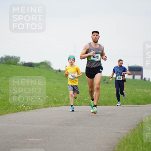 05.05.2024 - 7. Wedeler Halbmarathon Fuchs,  Jonas http://msf.ph/oto/6233056 05.05.2024 11:14:26 Laufen 645 meine-sportfotos.de