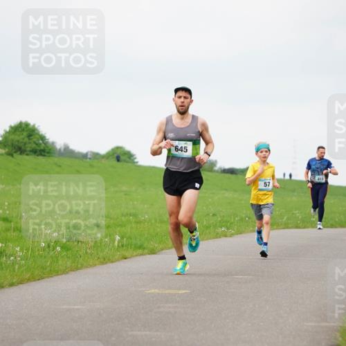 05.05.2024 - 7. Wedeler Halbmarathon Fuchs,  Jonas http://msf.ph/oto/6233069 05.05.2024 11:14:30 Laufen 645, 57, 612 meine-sportfotos.de