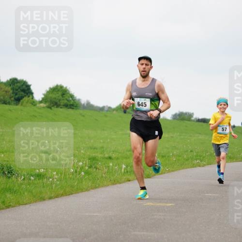 05.05.2024 - 7. Wedeler Halbmarathon Fuchs,  Jonas http://msf.ph/oto/6233074 05.05.2024 11:14:30 Laufen 645, 57, 612 meine-sportfotos.de