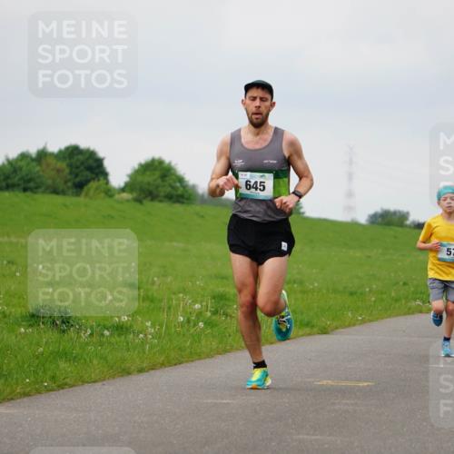 05.05.2024 - 7. Wedeler Halbmarathon Fuchs,  Jonas http://msf.ph/oto/6233080 05.05.2024 11:14:31 Laufen 16, 645, 57, 612 meine-sportfotos.de