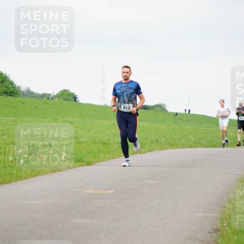 05.05.2024 - 7. Wedeler Halbmarathon Fuchs,  Jonas http://msf.ph/oto/6233100 05.05.2024 11:14:36 Laufen 612, 829 meine-sportfotos.de
