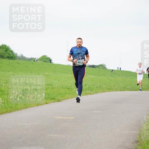 05.05.2024 - 7. Wedeler Halbmarathon Fuchs,  Jonas http://msf.ph/oto/6233102 05.05.2024 11:14:36 Laufen 612 meine-sportfotos.de