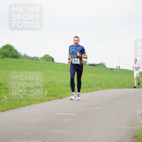 05.05.2024 - 7. Wedeler Halbmarathon Fuchs,  Jonas http://msf.ph/oto/6233104 05.05.2024 11:14:36 Laufen 612, 829 meine-sportfotos.de