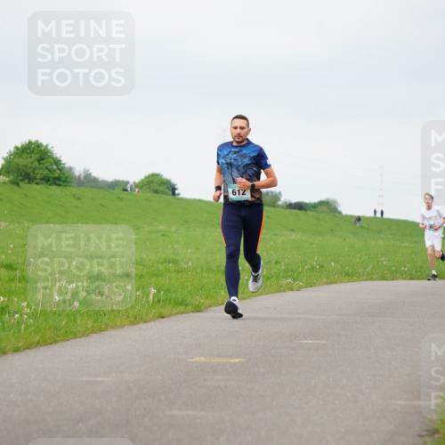 05.05.2024 - 7. Wedeler Halbmarathon Fuchs,  Jonas http://msf.ph/oto/6233105 05.05.2024 11:14:36 Laufen 612 meine-sportfotos.de