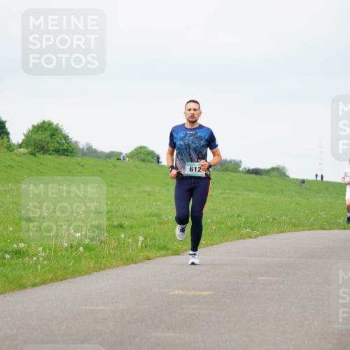 05.05.2024 - 7. Wedeler Halbmarathon Fuchs,  Jonas http://msf.ph/oto/6233109 05.05.2024 11:14:37 Laufen 612 meine-sportfotos.de