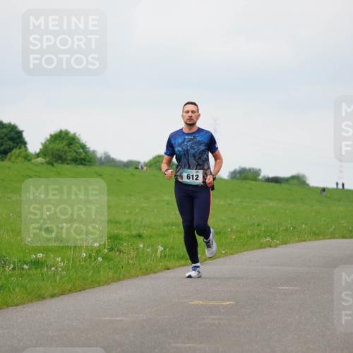 05.05.2024 - 7. Wedeler Halbmarathon Fuchs,  Jonas http://msf.ph/oto/6233112 05.05.2024 11:14:37 Laufen 612 meine-sportfotos.de