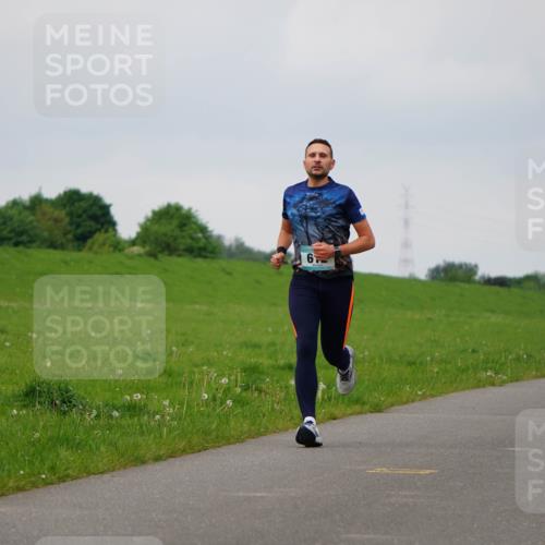 05.05.2024 - 7. Wedeler Halbmarathon Fuchs,  Jonas http://msf.ph/oto/6233117 05.05.2024 11:14:38 Laufen 6 meine-sportfotos.de