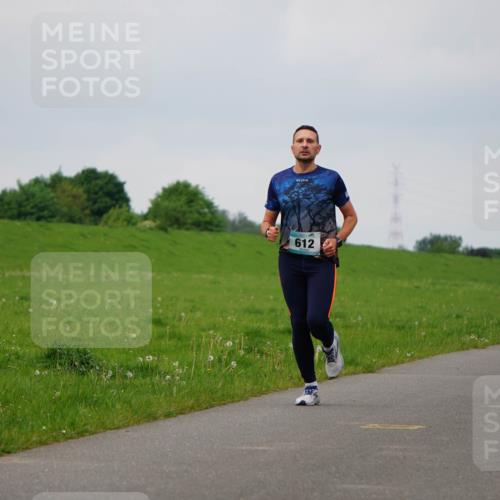 05.05.2024 - 7. Wedeler Halbmarathon Fuchs,  Jonas http://msf.ph/oto/6233118 05.05.2024 11:14:38 Laufen 612 meine-sportfotos.de