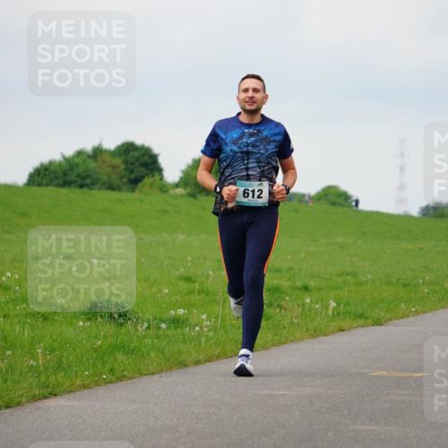 05.05.2024 - 7. Wedeler Halbmarathon Fuchs,  Jonas http://msf.ph/oto/6233126 05.05.2024 11:14:39 Laufen 612 meine-sportfotos.de