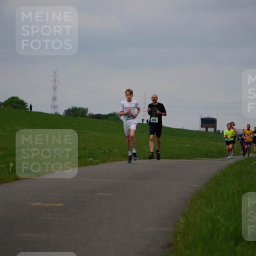 05.05.2024 - 7. Wedeler Halbmarathon Fuchs,  Jonas http://msf.ph/oto/6233136 05.05.2024 11:14:42 Laufen 829, 458 meine-sportfotos.de