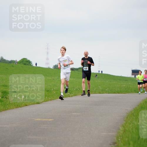 05.05.2024 - 7. Wedeler Halbmarathon Fuchs,  Jonas http://msf.ph/oto/6233153 05.05.2024 11:14:44 Laufen  meine-sportfotos.de
