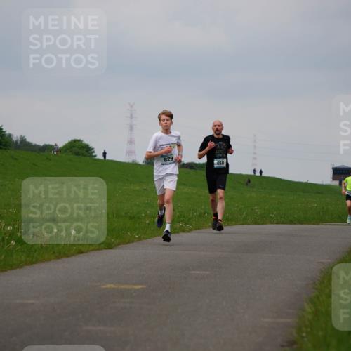 05.05.2024 - 7. Wedeler Halbmarathon Fuchs,  Jonas http://msf.ph/oto/6233156 05.05.2024 11:14:45 Laufen  meine-sportfotos.de