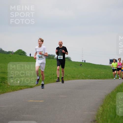 05.05.2024 - 7. Wedeler Halbmarathon Fuchs,  Jonas http://msf.ph/oto/6233164 05.05.2024 11:14:46 Laufen 829, 458 meine-sportfotos.de