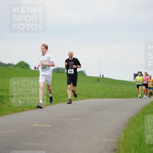 05.05.2024 - 7. Wedeler Halbmarathon Fuchs,  Jonas http://msf.ph/oto/6233165 05.05.2024 11:14:46 Laufen 829, 458, 524 meine-sportfotos.de