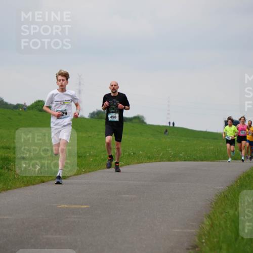 05.05.2024 - 7. Wedeler Halbmarathon Fuchs,  Jonas http://msf.ph/oto/6233169 05.05.2024 11:14:46 Laufen 29, 458 meine-sportfotos.de