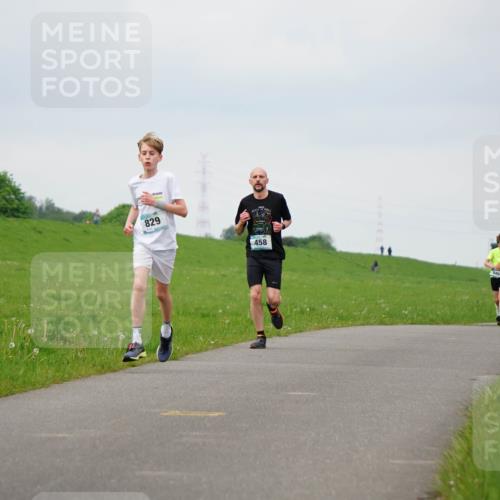 05.05.2024 - 7. Wedeler Halbmarathon Fuchs,  Jonas http://msf.ph/oto/6233171 05.05.2024 11:14:46 Laufen 829, 458 meine-sportfotos.de