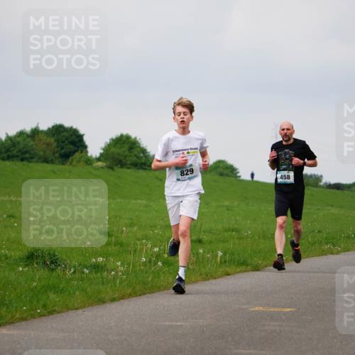 05.05.2024 - 7. Wedeler Halbmarathon Fuchs,  Jonas http://msf.ph/oto/6233181 05.05.2024 11:14:48 Laufen 829, 161, 458 meine-sportfotos.de