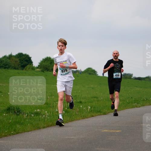 05.05.2024 - 7. Wedeler Halbmarathon Fuchs,  Jonas http://msf.ph/oto/6233184 05.05.2024 11:14:48 Laufen 829, 458 meine-sportfotos.de