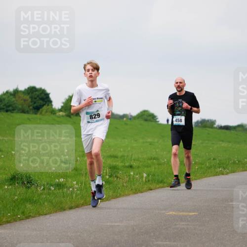 05.05.2024 - 7. Wedeler Halbmarathon Fuchs,  Jonas http://msf.ph/oto/6233186 05.05.2024 11:14:48 Laufen 829, 18111, 458 meine-sportfotos.de