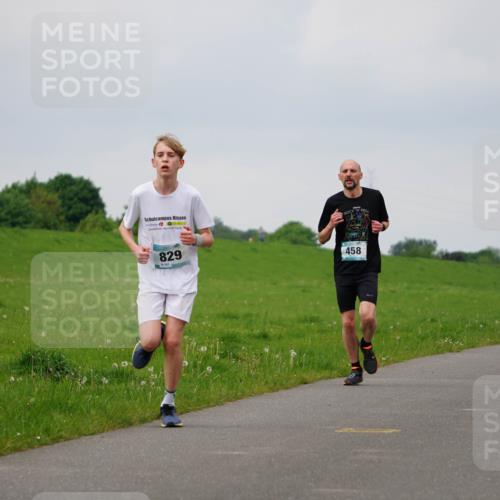 05.05.2024 - 7. Wedeler Halbmarathon Fuchs,  Jonas http://msf.ph/oto/6233188 05.05.2024 11:14:48 Laufen 829, 161, 458 meine-sportfotos.de