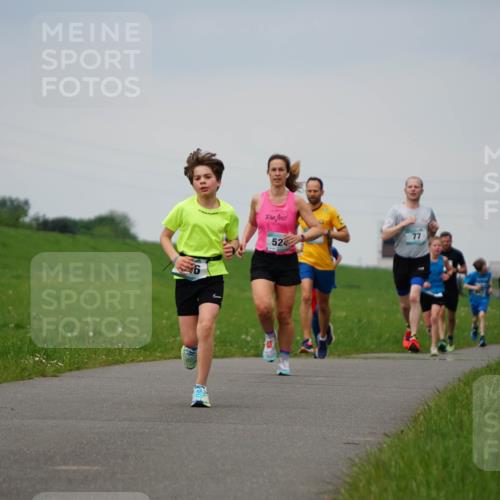 05.05.2024 - 7. Wedeler Halbmarathon Fuchs,  Jonas http://msf.ph/oto/6233217 05.05.2024 11:14:54 Laufen 52, 77 meine-sportfotos.de